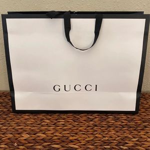 Gucci shopping bag